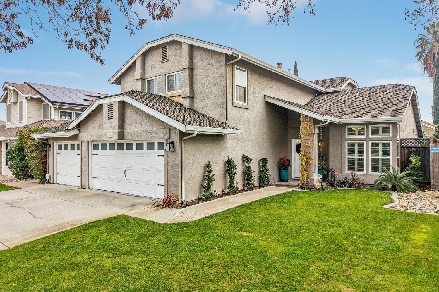 1890 Spring Valley Way Tracy, CA 95377 - Photo 2 of 35