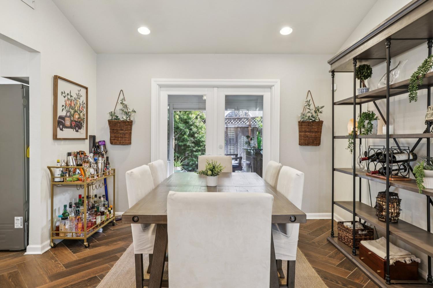 1890 Spring Valley Way Tracy, CA 95377 - Photo 5 of 35