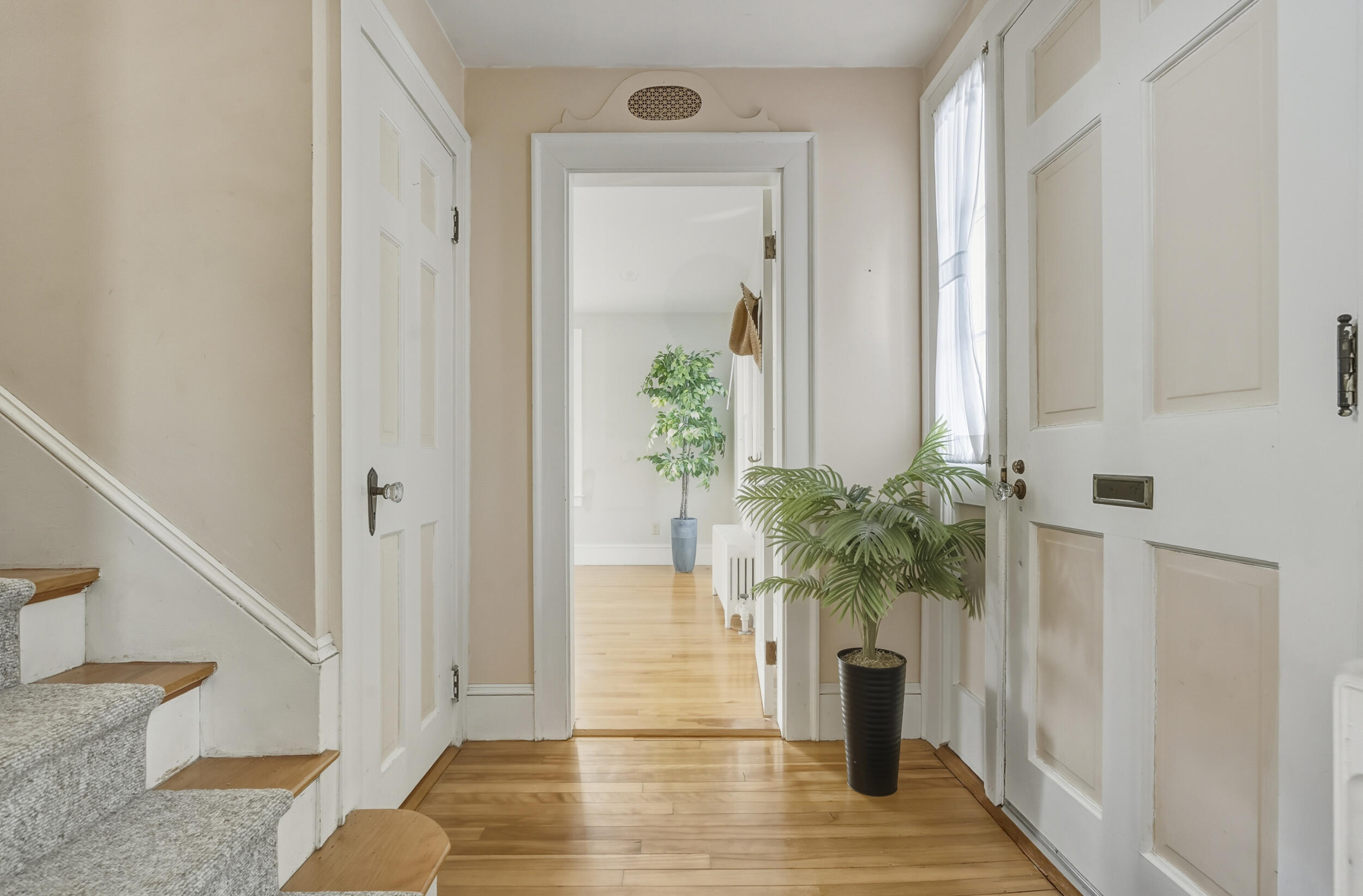 28 Clifford Street South Portland, ME 04106 - Photo 3 of 50 17_28clifford-66