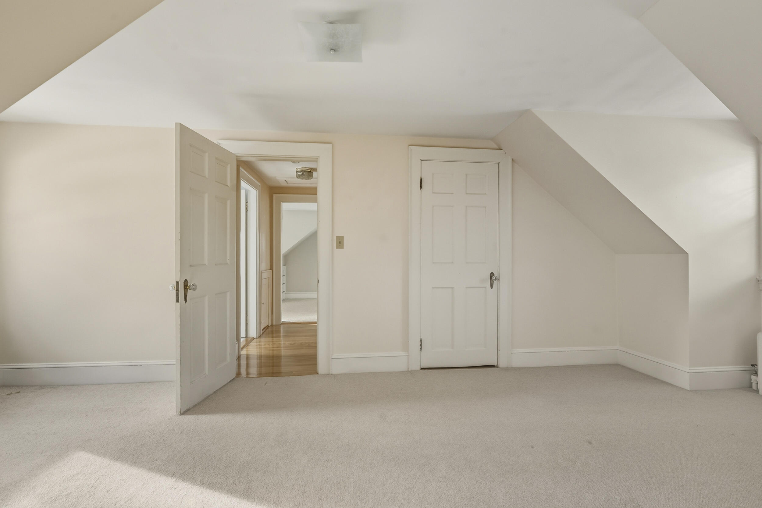 28 Clifford Street South Portland, ME 04106 - Photo 35 of 50 51_28clifford-77