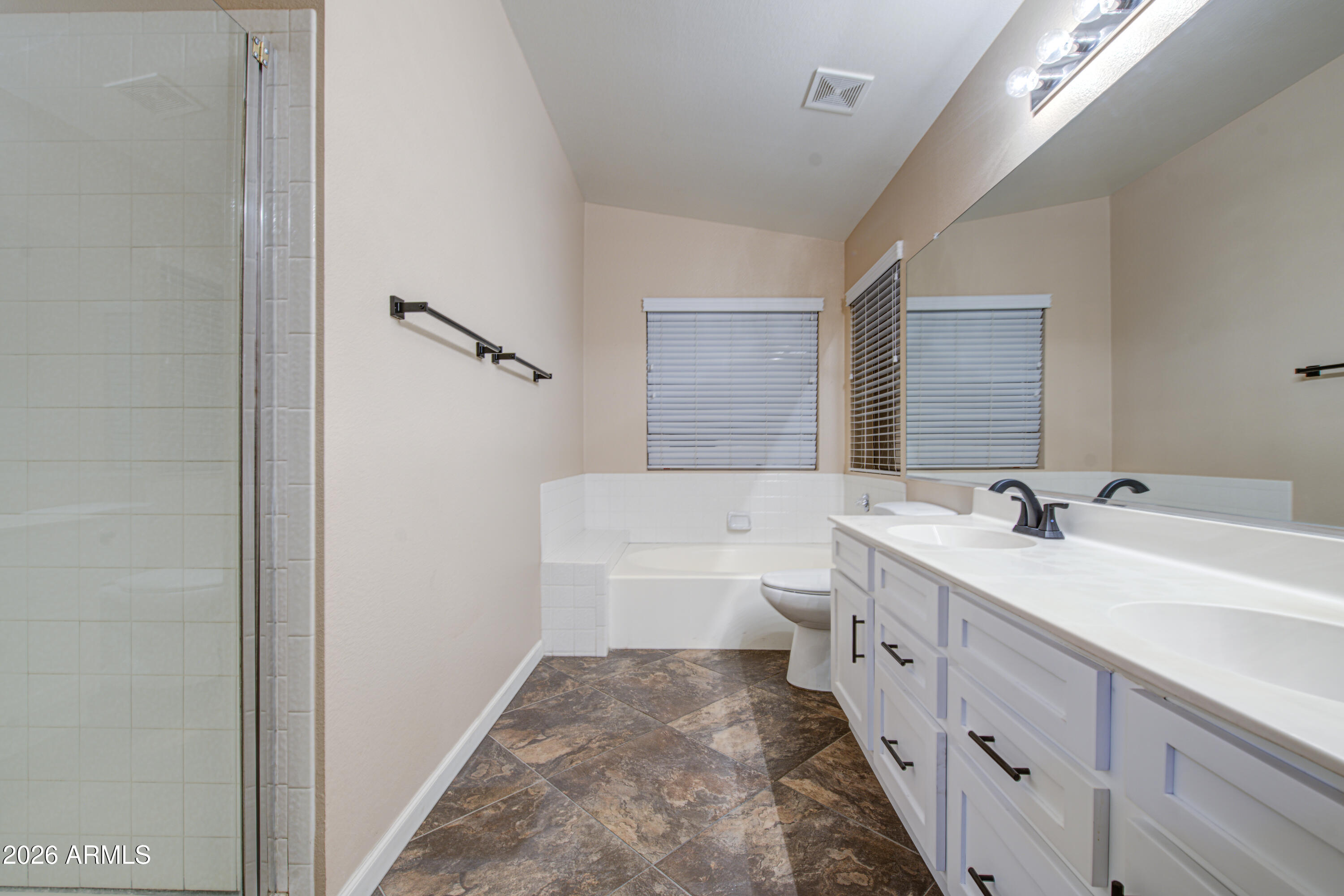 14844 South 27th Way Phoenix, AZ 85048 - Photo 27 of 49 Primary Bath 1