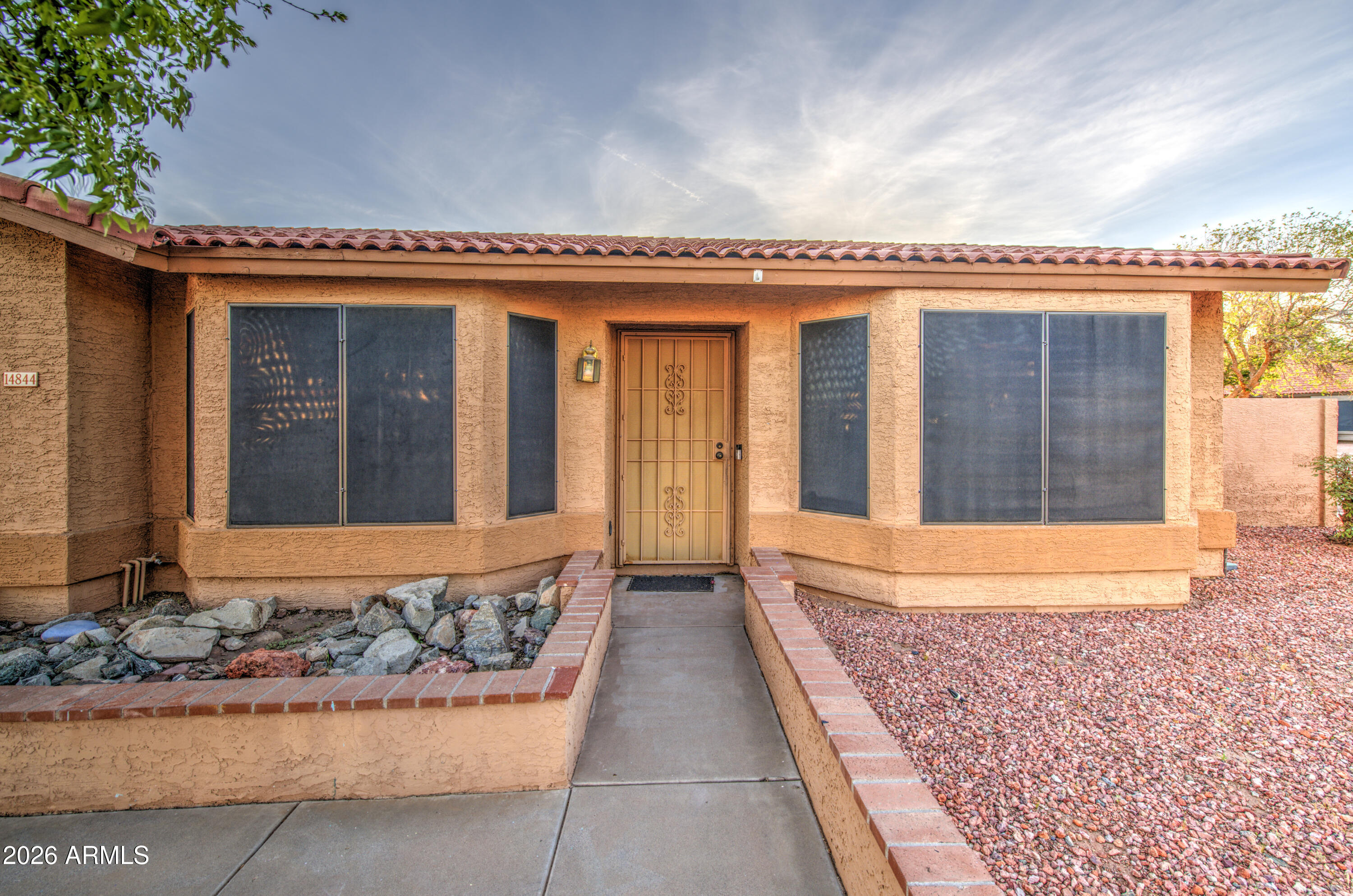 14844 South 27th Way Phoenix, AZ 85048 - Photo 6 of 49 Front 6