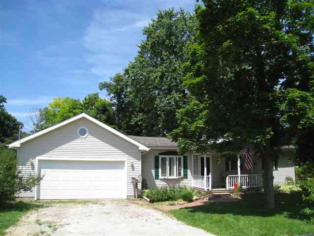 24339 Spring Creek Road Washington, IL 61571 - Photo 2 of 9 Gallery Image 2