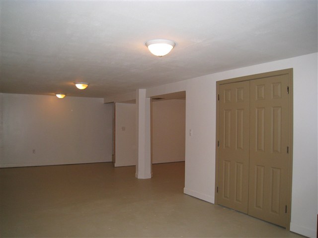 24339 Spring Creek Road Washington, IL 61571 - Photo 3 of 9 Gallery Image 3