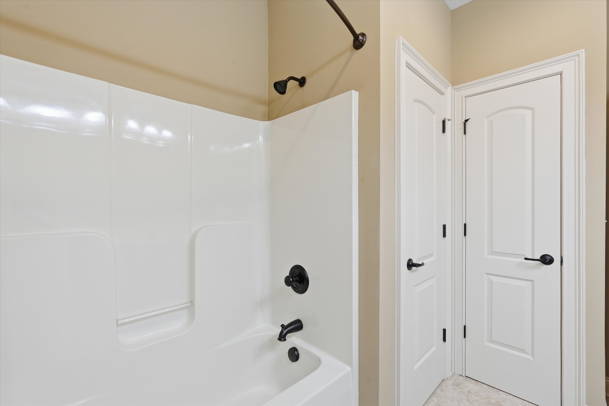 4213 Prestwick Place Spring Hill, TN 37174 - Photo 39 of 52 a bathroom with a shower