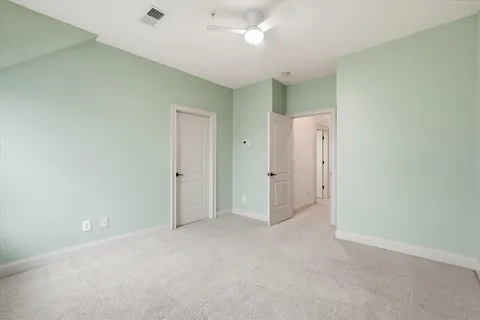 a view of utility room