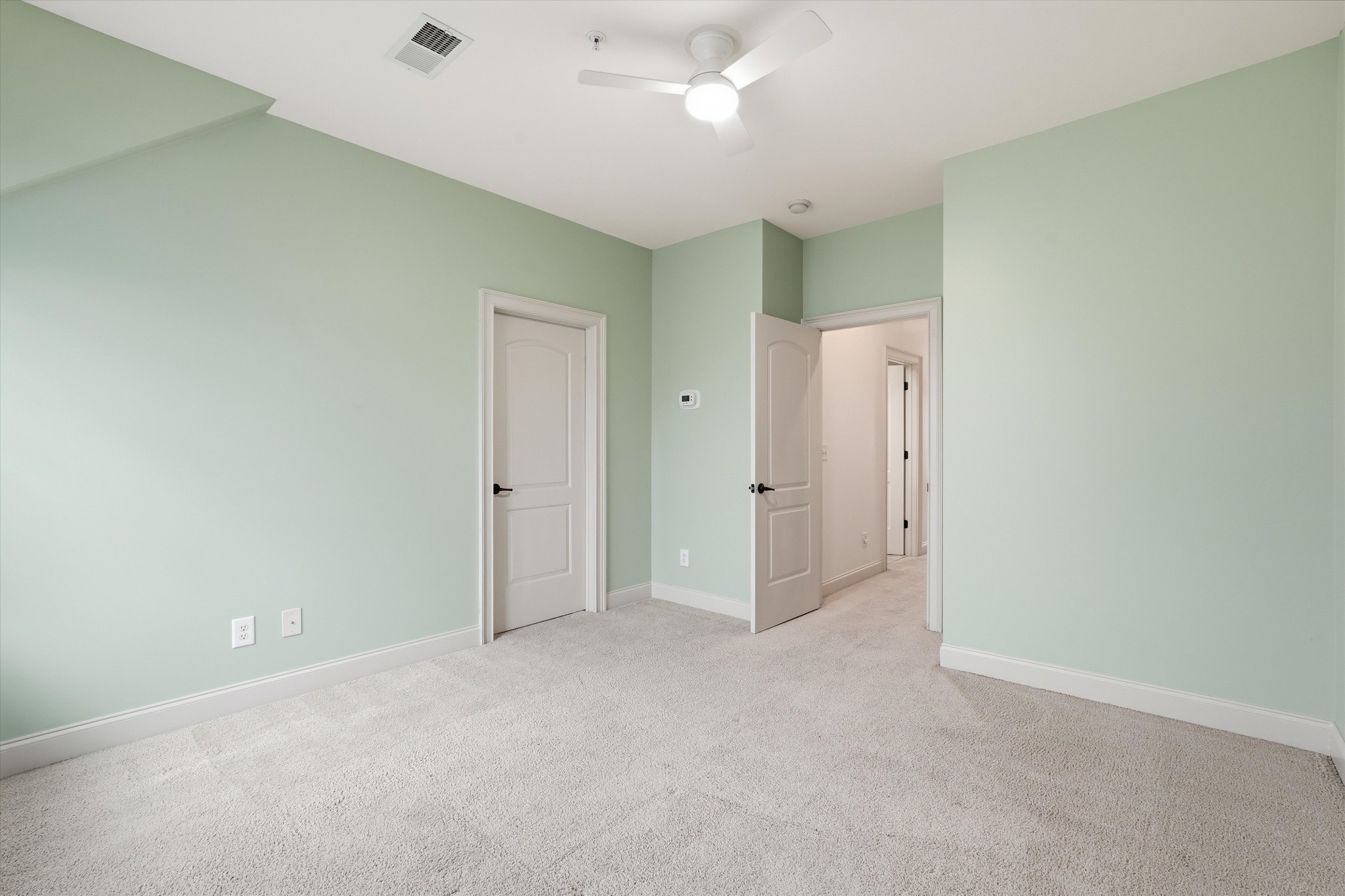 4213 Prestwick Place Spring Hill, TN 37174 - Photo 41 of 52 an empty room with a bathroom