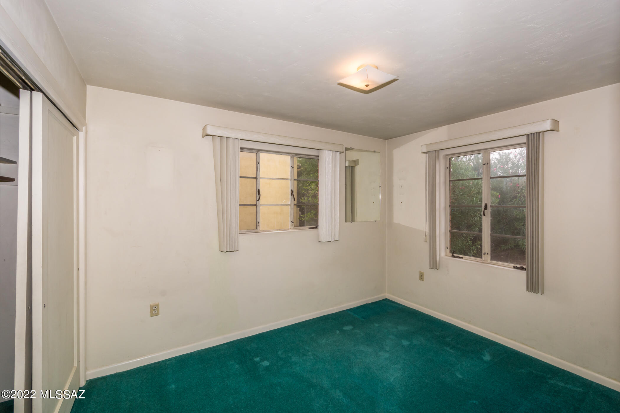 1327 East Spring Street Tucson, AZ 85719 - Photo 5 of 9 Gallery Image 5