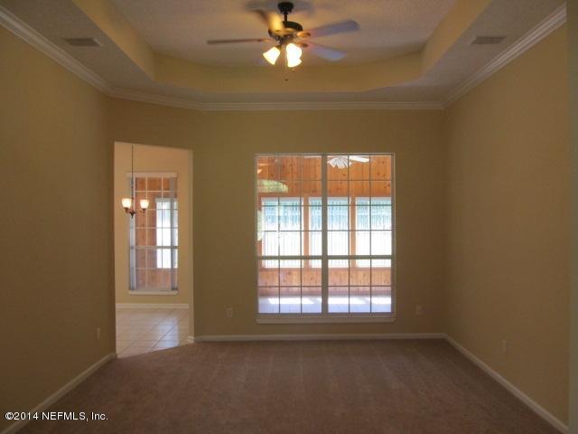 10530 Slay Road Jacksonville, FL 32219 - Photo 4 of 18 Living Room
