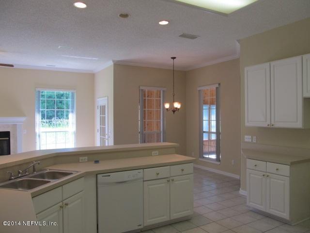 10530 Slay Road Jacksonville, FL 32219 - Photo 7 of 18 Kitchen