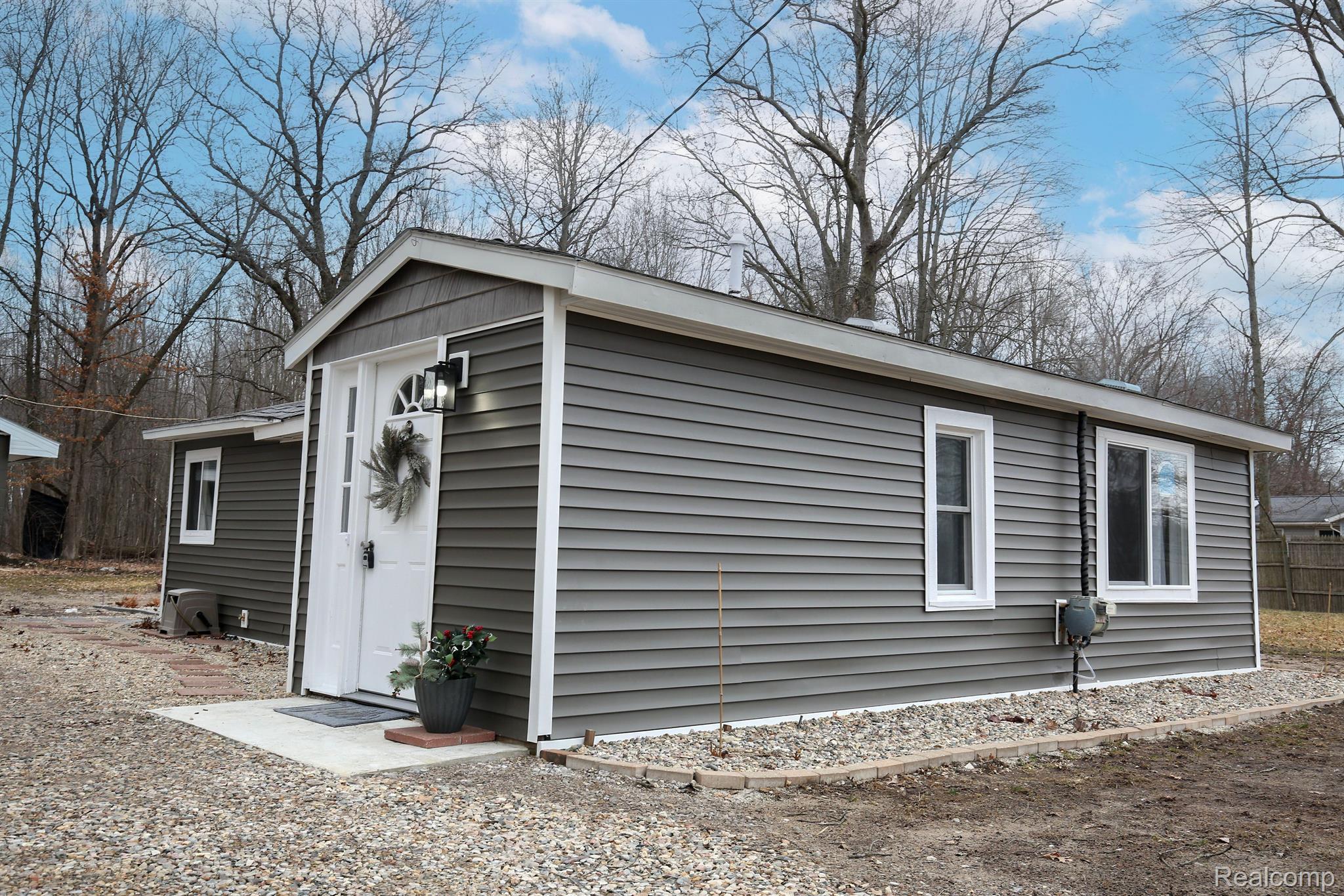 2224 West Isabella Road Midland, MI 48640 - Photo 3 of 67 Gallery Image 3