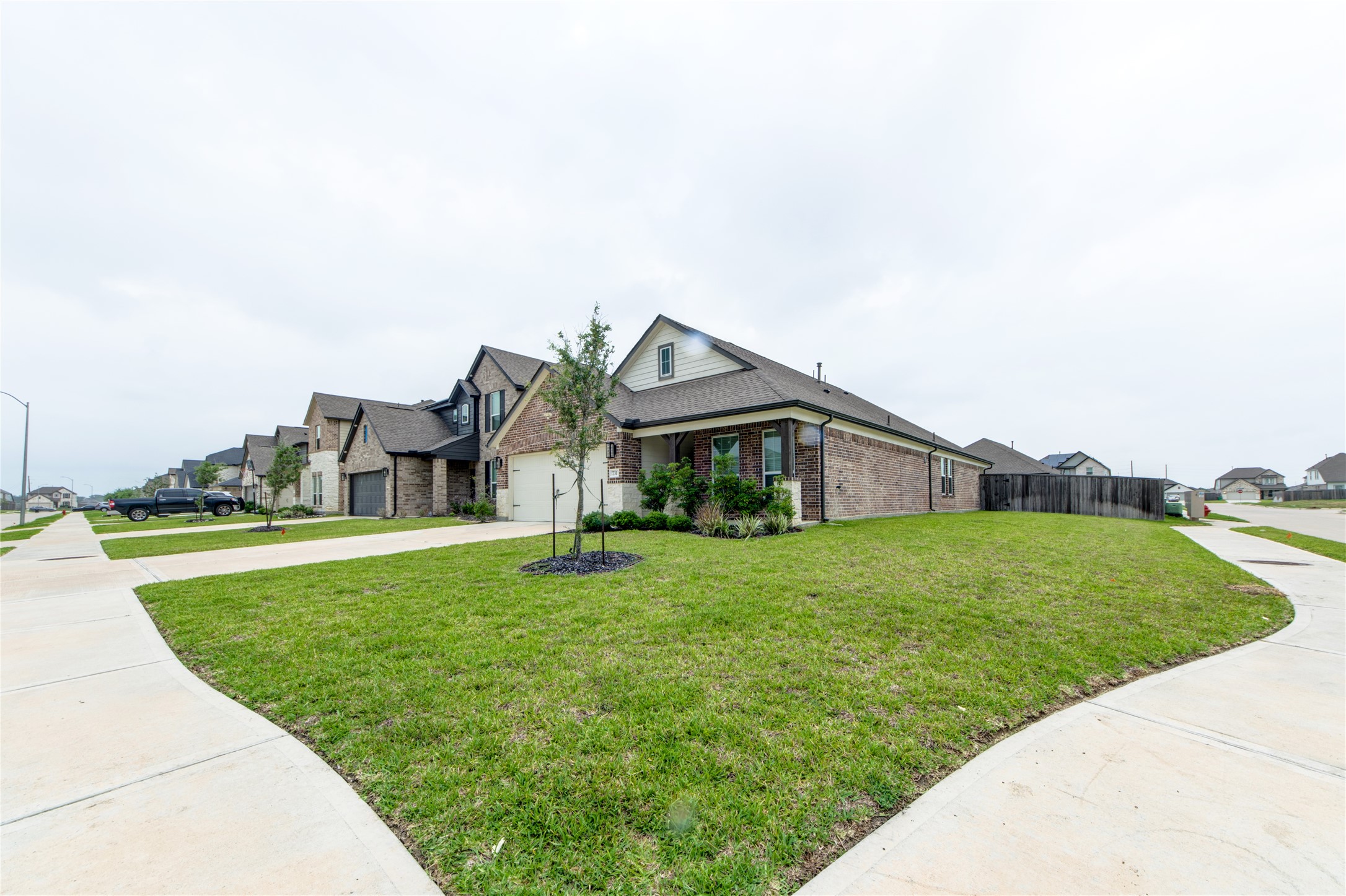 731 Orchard Vale Road Rosharon, TX 77583 - Photo 5 of 37