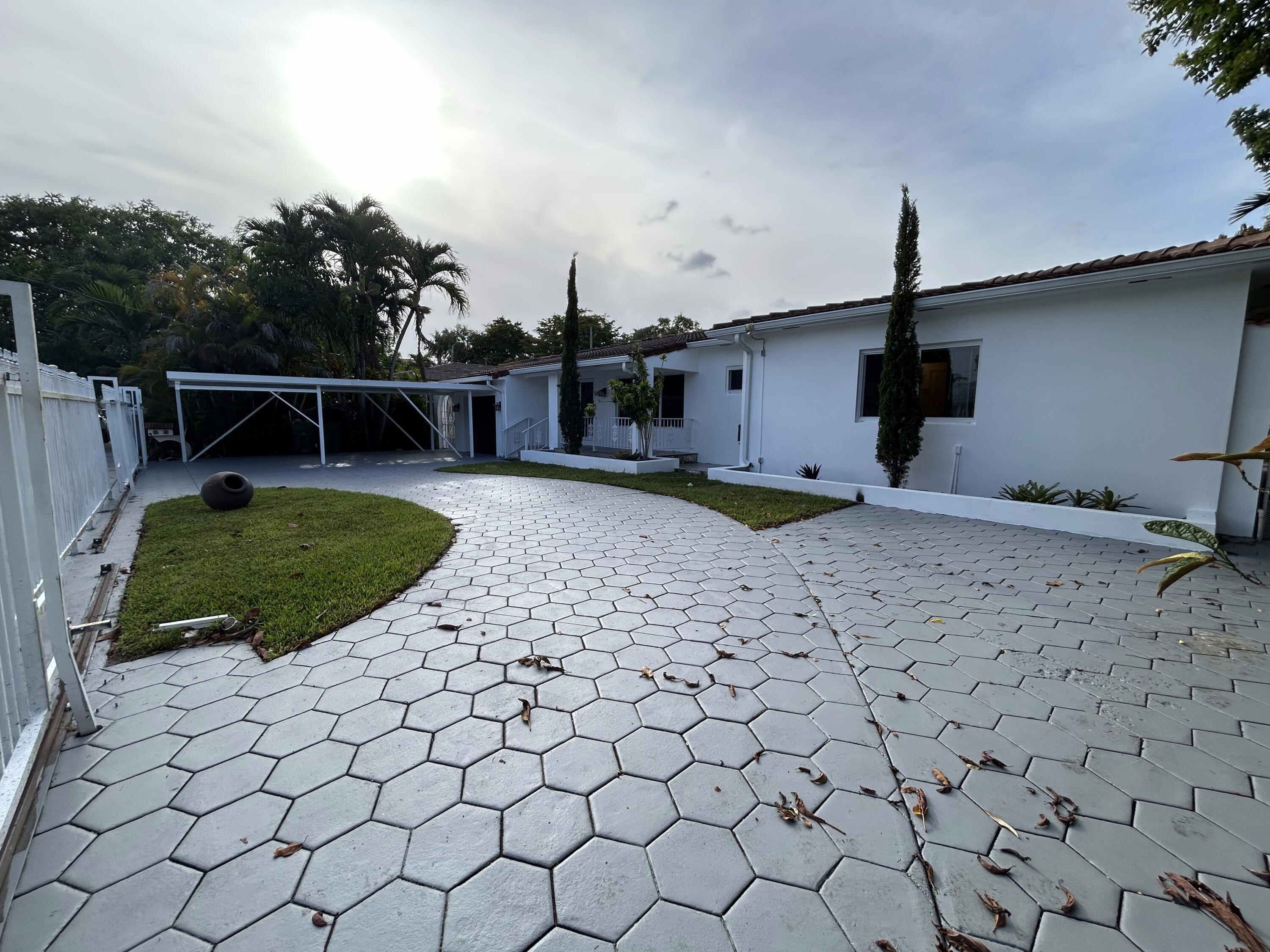 5757 Southwest 3rd Street Miami, FL 33144 - Photo 3 of 71 IMG_6315