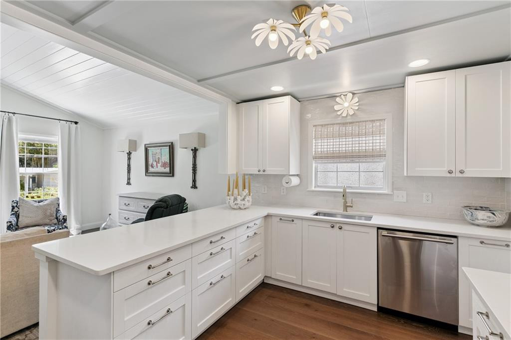 11814 Old Demere Road St. Simons Island, GA 31522 - Photo 3 of 26 Gallery Image 3