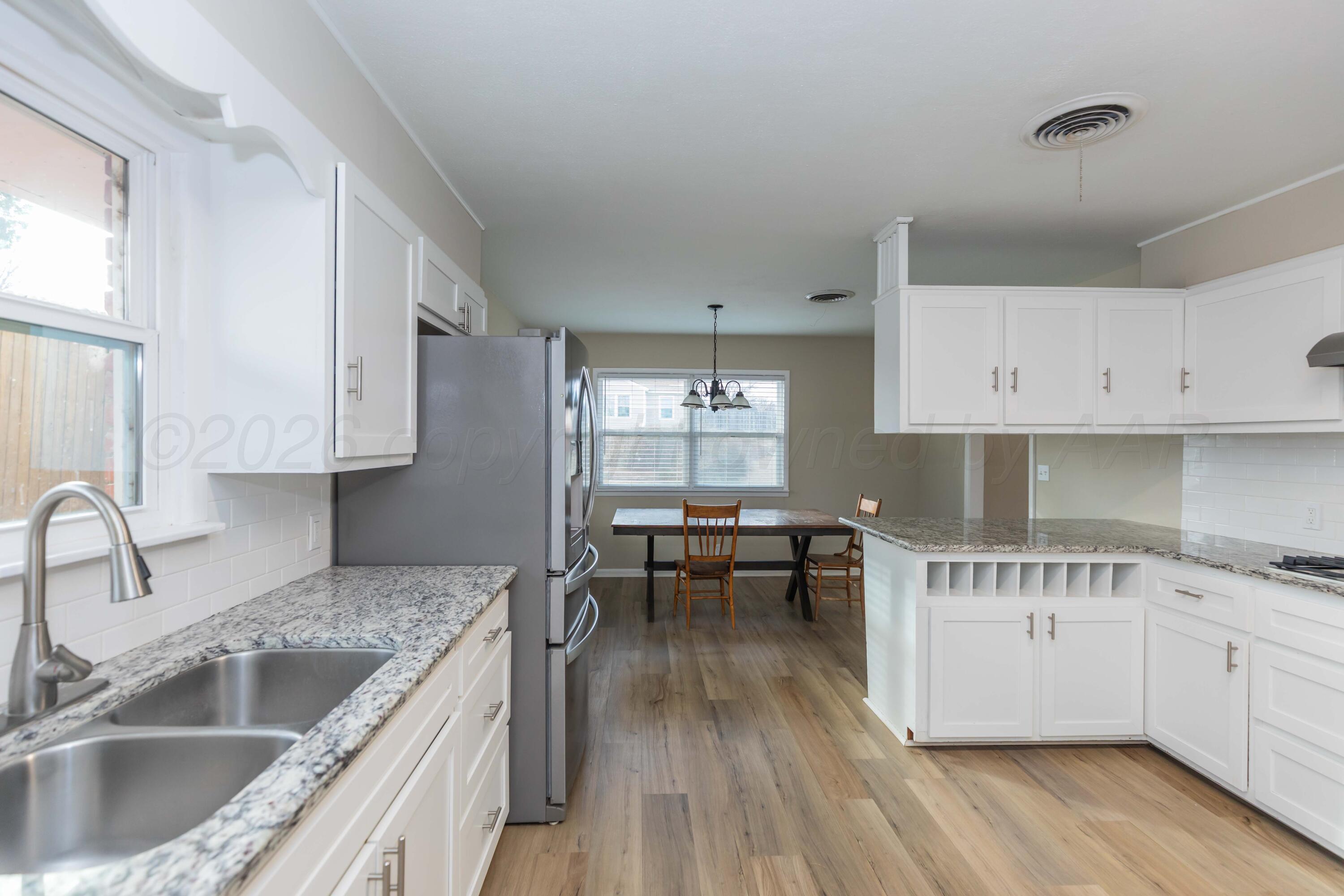 105 Smith Street Borger, TX 79007 - Photo 10 of 26 KITCHEN VIEW 5