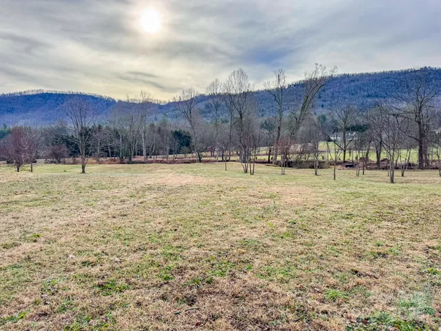 $172,000 | 0 Walnut Valley Lane, Unit 5, Hendersonville, NC 28739