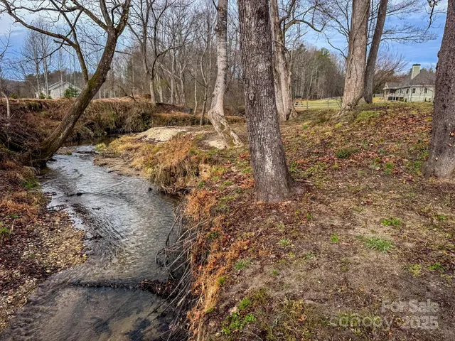 $172,000 | 0 Walnut Valley Lane, Unit 5, Hendersonville, NC 28739