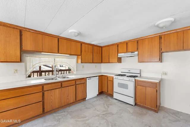 $57,777 | 2121 Nadeau Street, Mojave, CA 93501