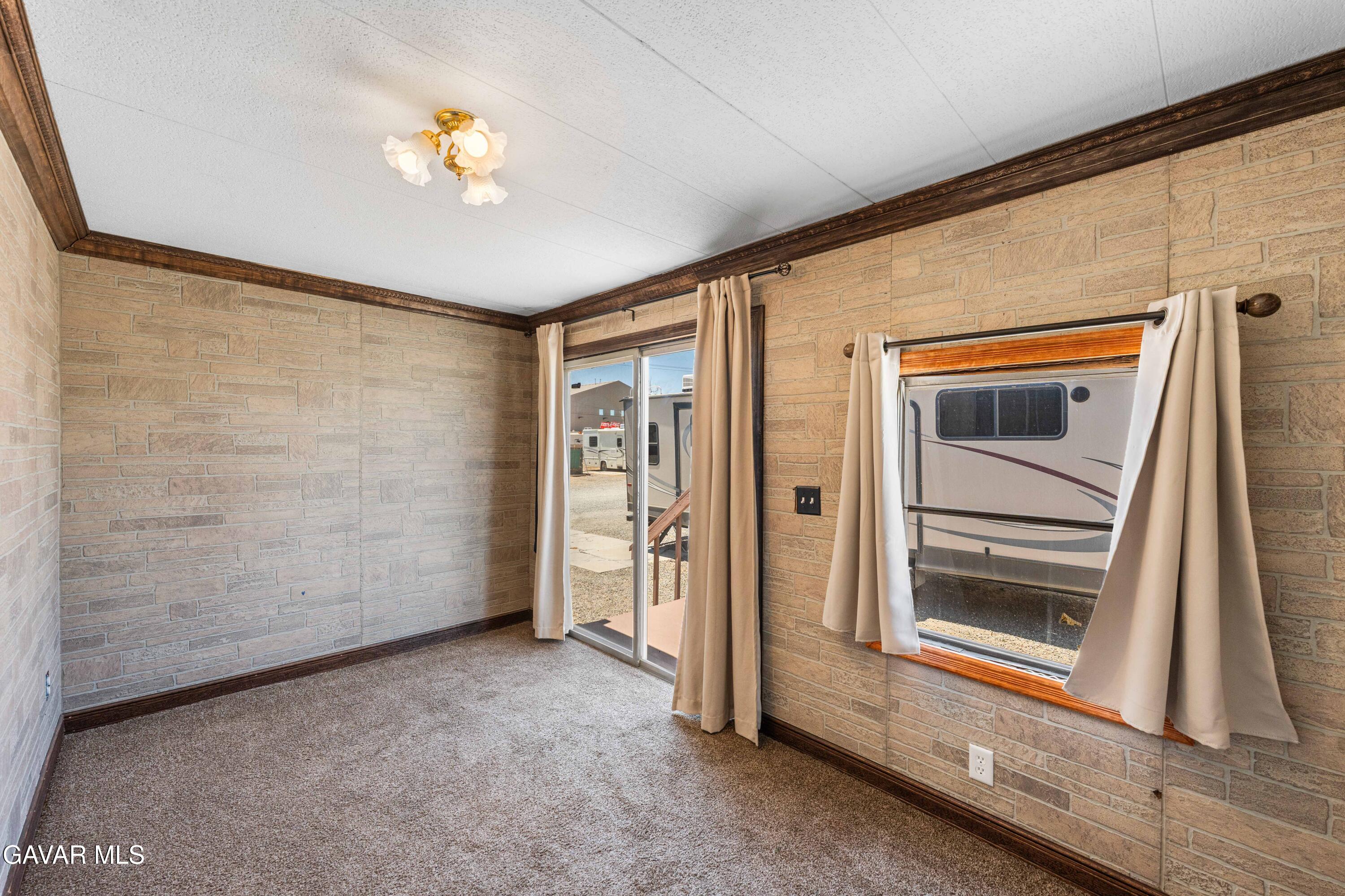 2121 Nadeau Street Mojave, CA 93501 - Photo 30 of 36 Nadeau St-25