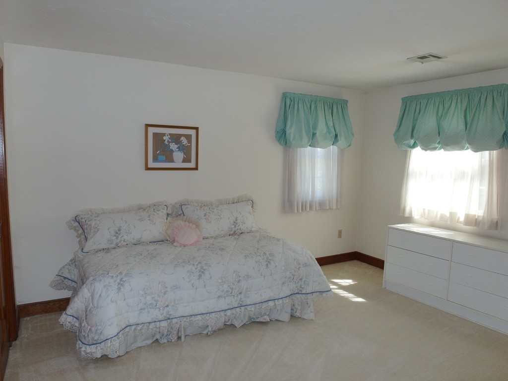 8 Sandstone Way Ashland, MA 01721 - Photo 20 of 30 Gallery Image 20