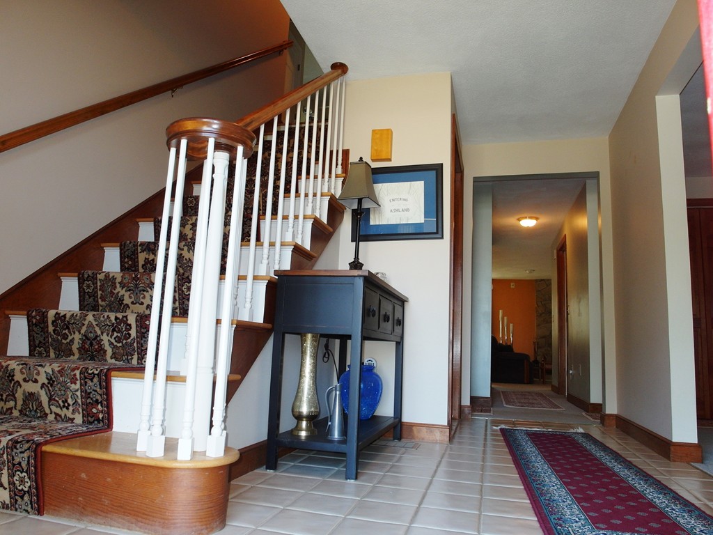 8 Sandstone Way Ashland, MA 01721 - Photo 3 of 30 Gallery Image 3