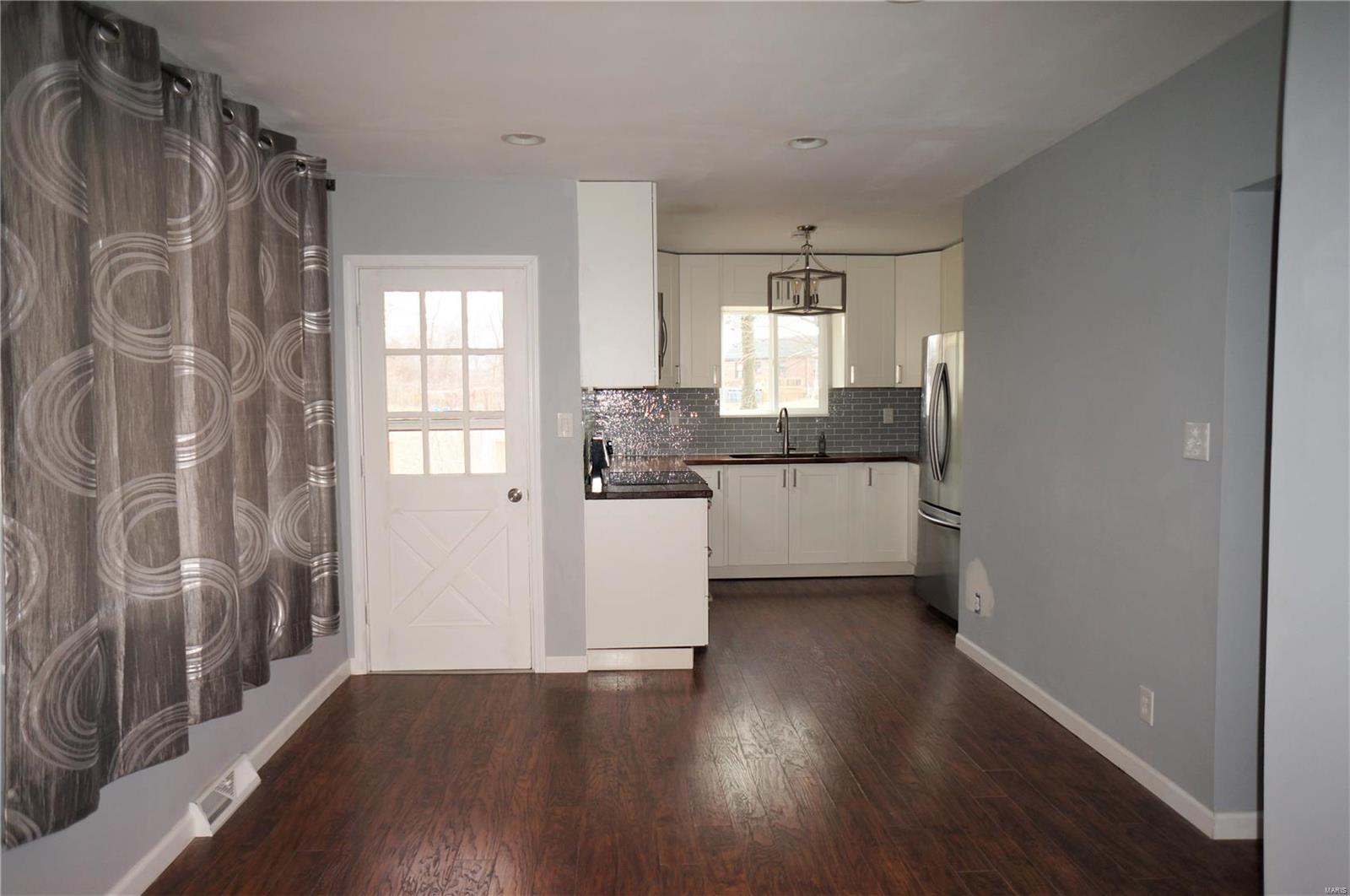 412 West Ripa Avenue St. Louis, MO 63125 - Photo 8 of 31 Gallery Image 8