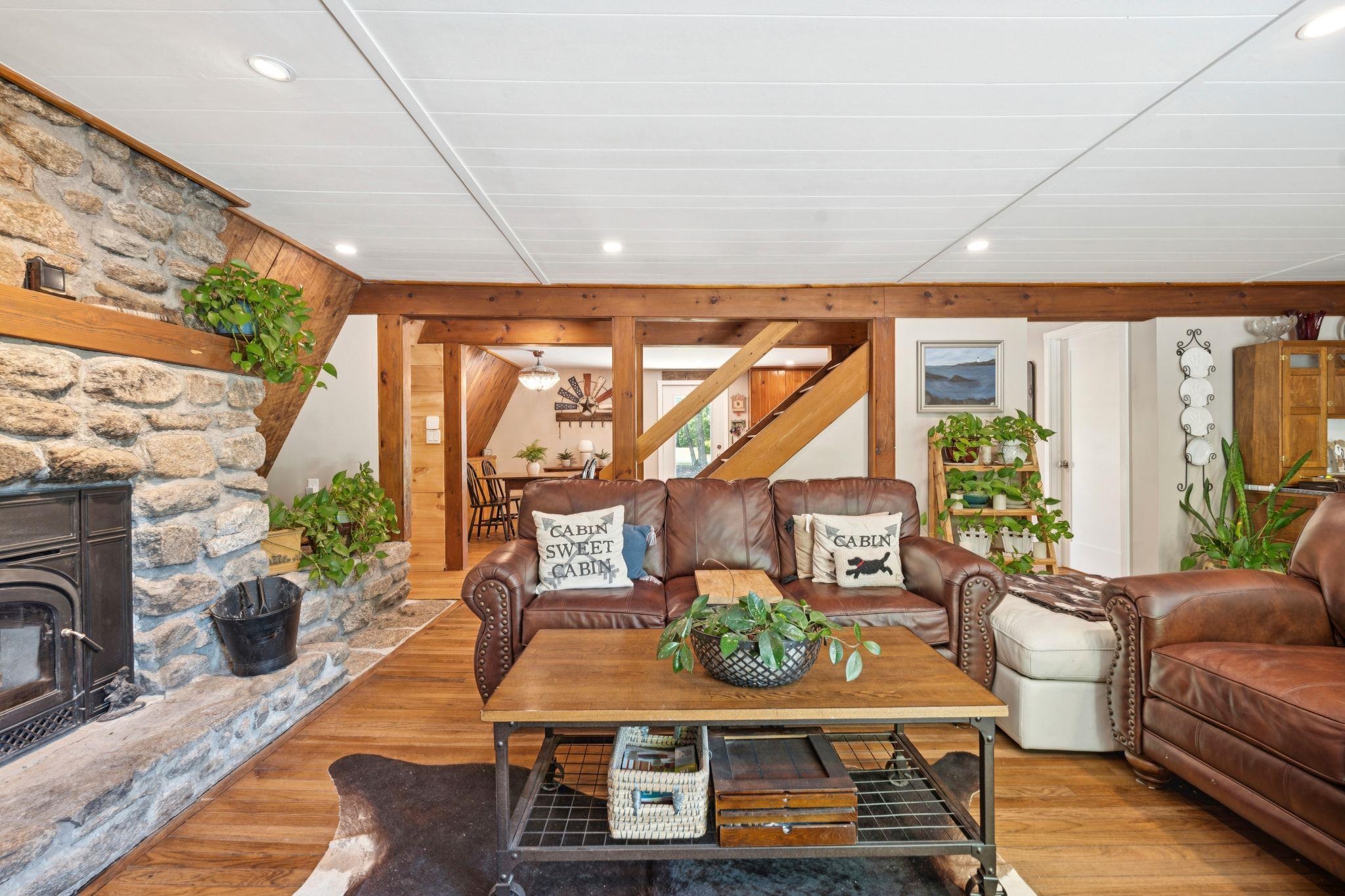 105 East Mountain Road Newport, NH 03773 - Photo 2 of 32
