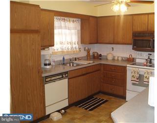 33 Westbridge Road Bear, DE 19701 - Photo 4 of 12 Gallery Image 4