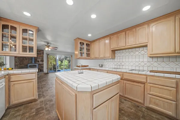 $775,000 | 14000 Brandon Road, Pine Grove, CA 95665