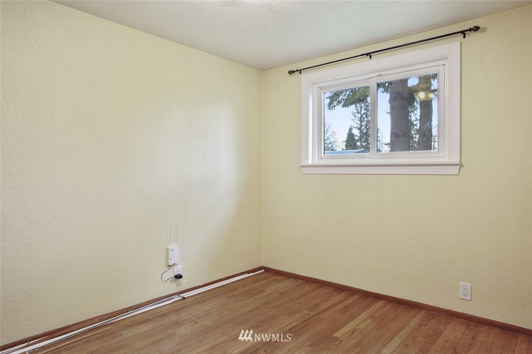 11680 Southeast 164th Street Renton, WA 98058 - Photo 13 of 21 Gallery Image 13