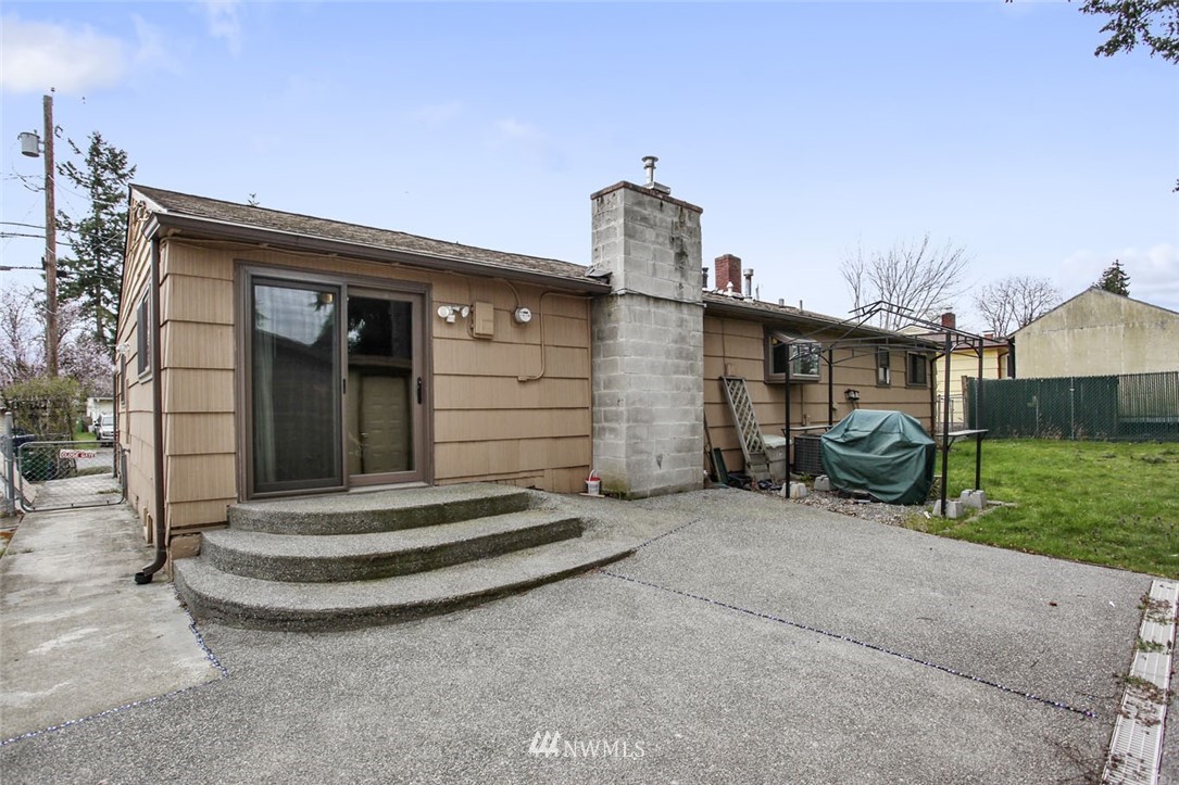 11680 Southeast 164th Street Renton, WA 98058 - Photo 18 of 21 Gallery Image 18