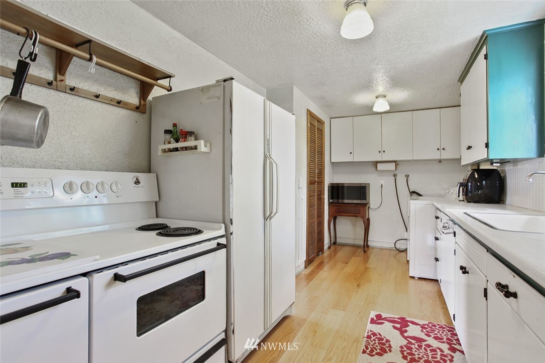 11680 Southeast 164th Street Renton, WA 98058 - Photo 9 of 21 Gallery Image 9