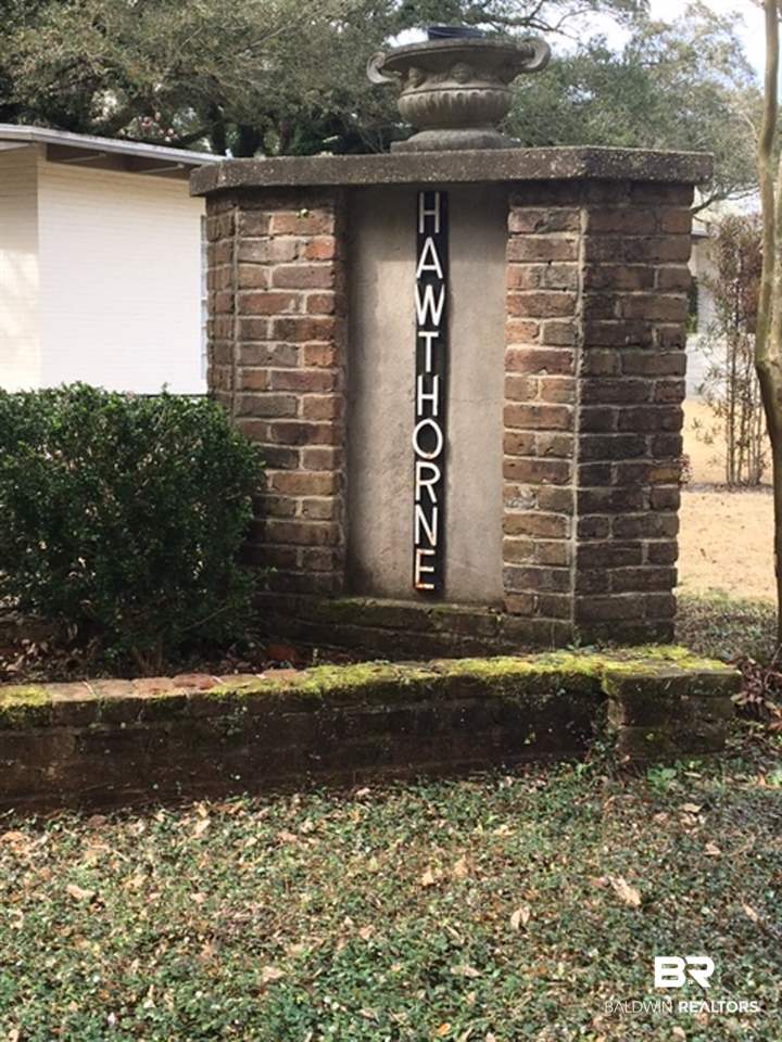 Hawthorne Place Mobile, AL 36608 - Photo 5 of 6 Gallery Image 5