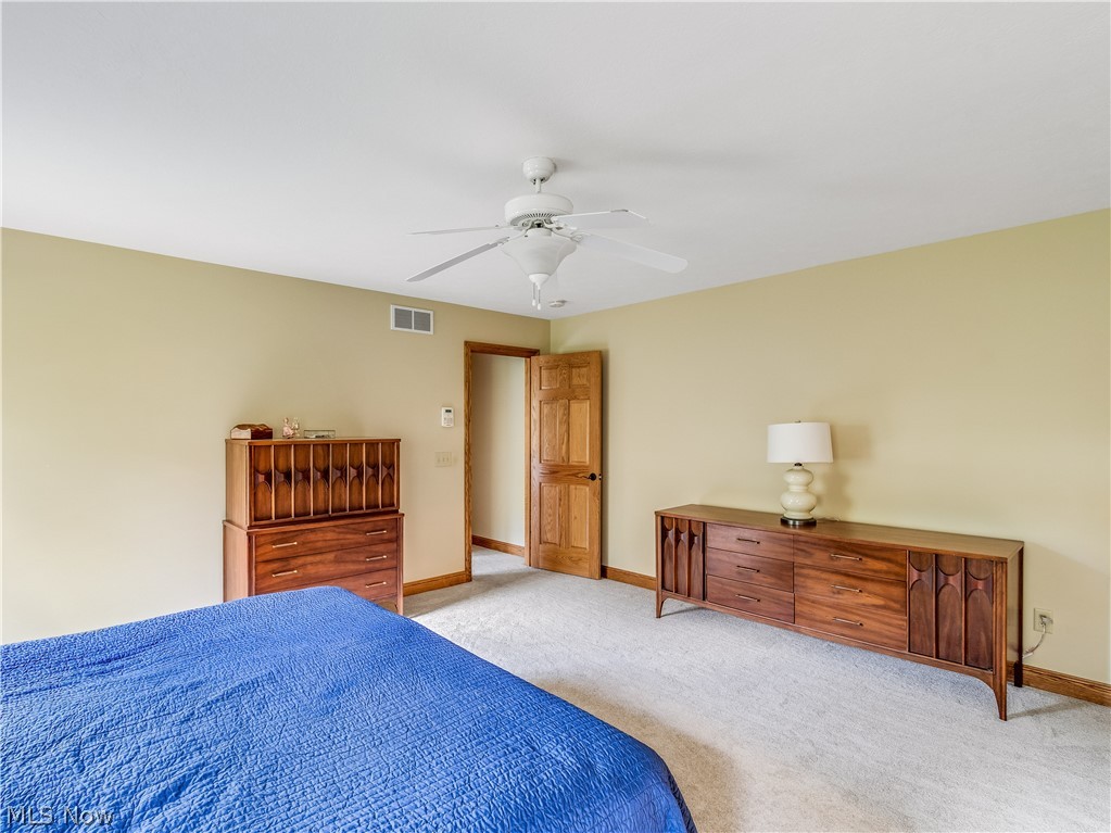 2411 Ridge Road Hinckley, OH 44233 - Photo 18 of 35