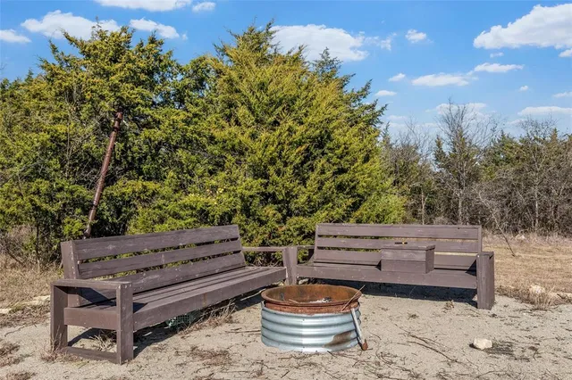 $450,000 | 9205 State Highway 31 West, Purdon, TX 76679