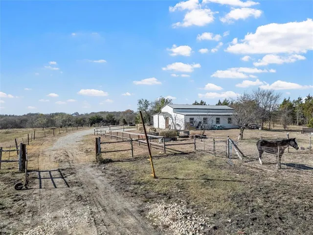 $450,000 | 9205 State Highway 31 West, Purdon, TX 76679