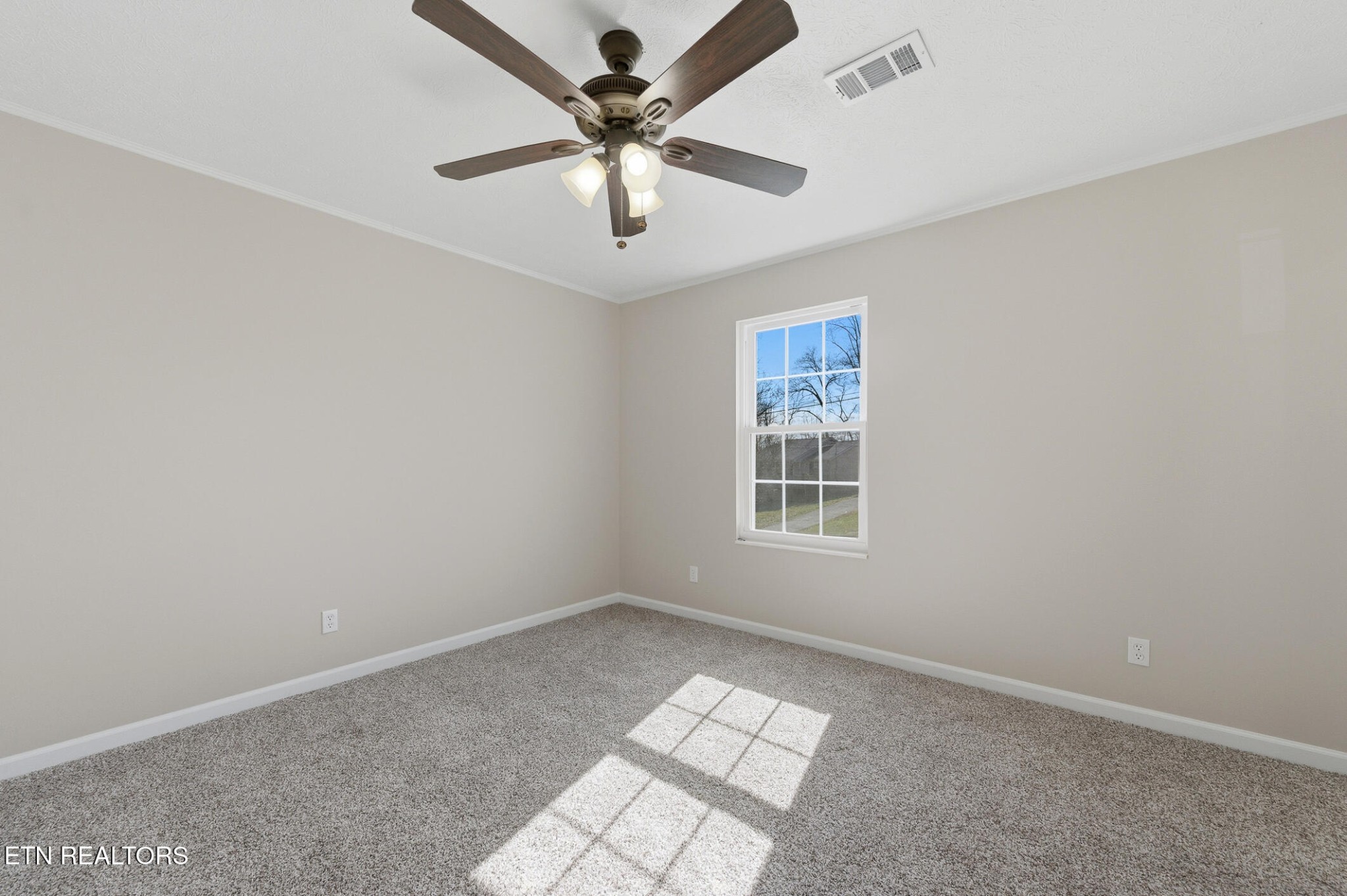 127 Pheasant Road Clinton, TN 37716 - Photo 35 of 54 Gallery Image 35