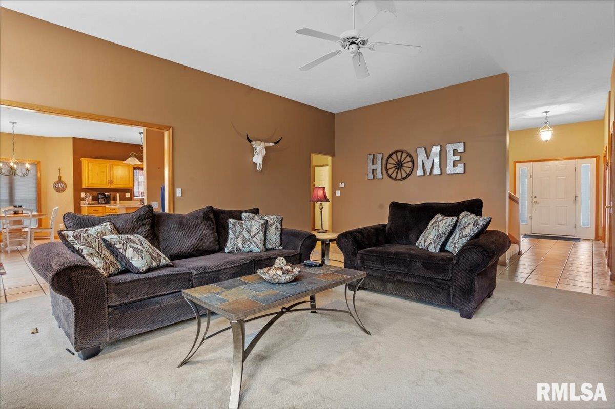 4312 Lavender Lane Springfield, IL 62711 - Photo 4 of 43