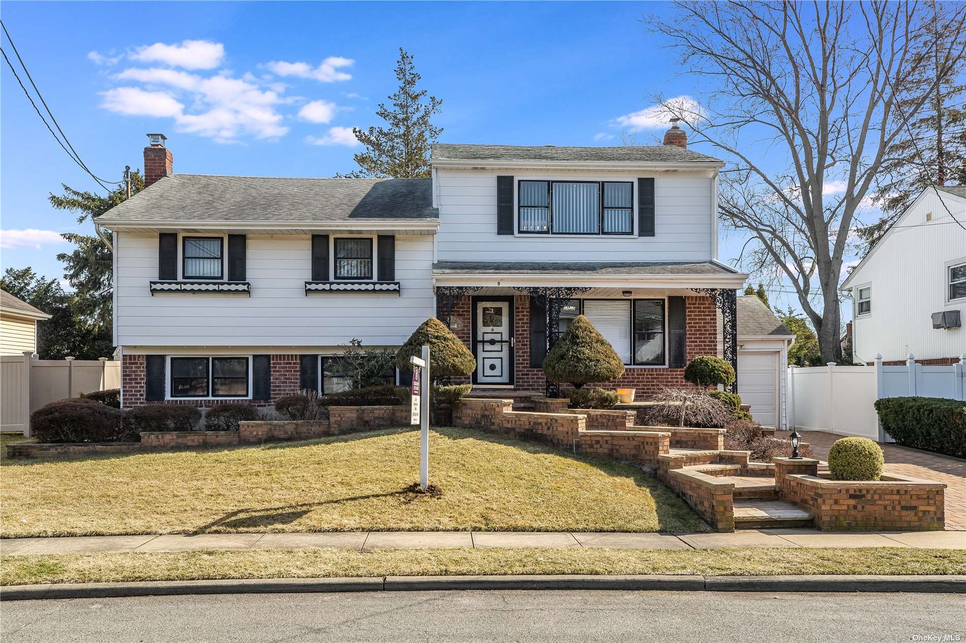9 Cumberland Road Jericho, NY 11753 - Photo 1 of 1 Gallery Image 1