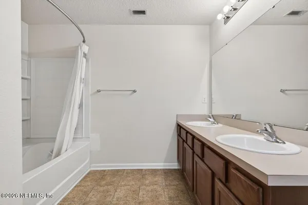 $385,000 | 45047 Amhurst Oaks Drive, Callahan, FL 32011