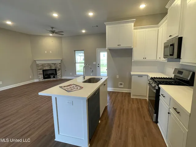 $334,999 | 110 Madisonville Drive, Canton, MS 39046