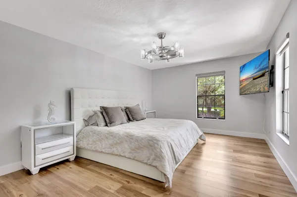 $3,500 | 355 Prestwick Circle, Unit 4, Palm Beach Gardens, FL 33418