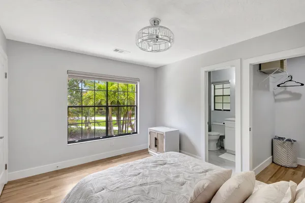 $3,500 | 355 Prestwick Circle, Unit 4, Palm Beach Gardens, FL 33418