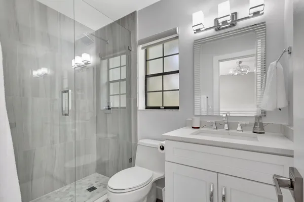 $3,500 | 355 Prestwick Circle, Unit 4, Palm Beach Gardens, FL 33418