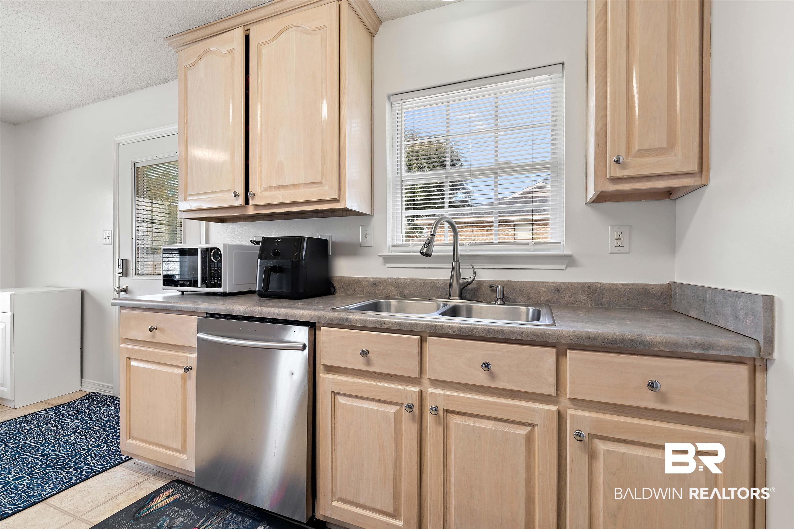 116 Robbins Boulevard Daphne, AL 36526 - Photo 9 of 27