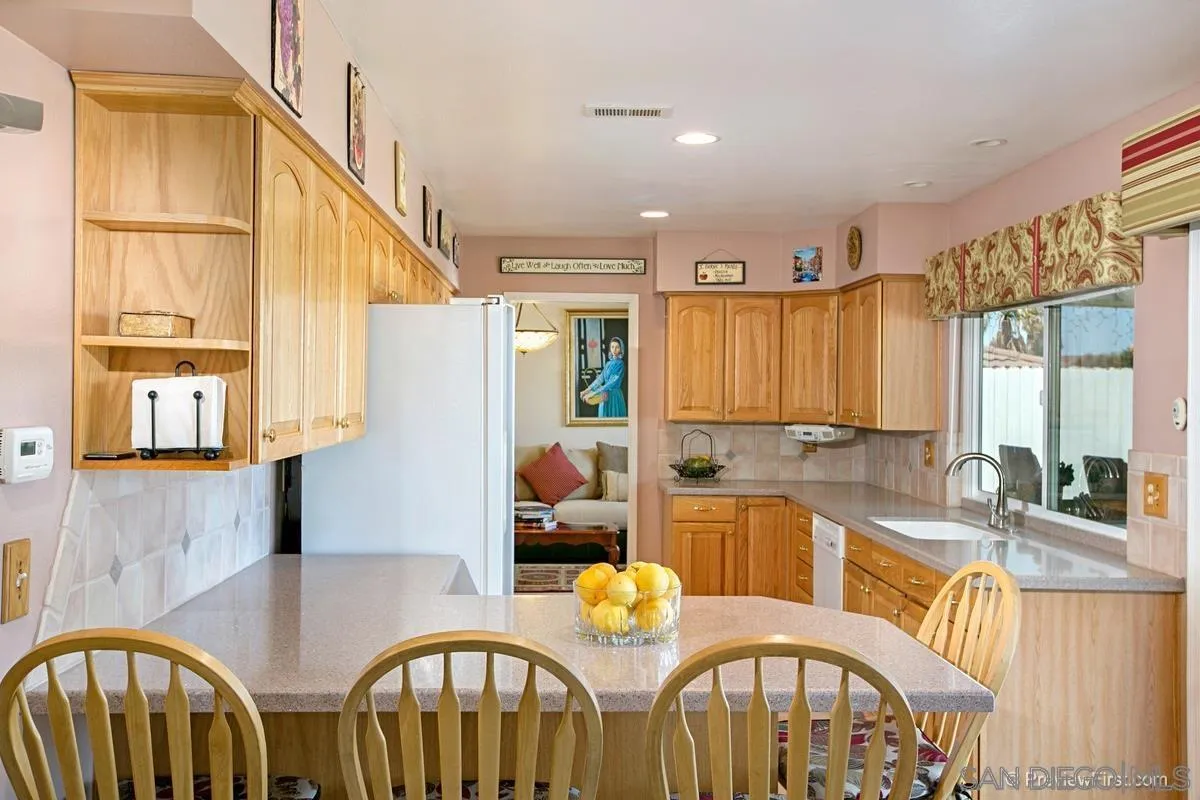 17027 Matinal Road San Diego, CA 92127 - Photo 6 of 27 Gallery Image 6