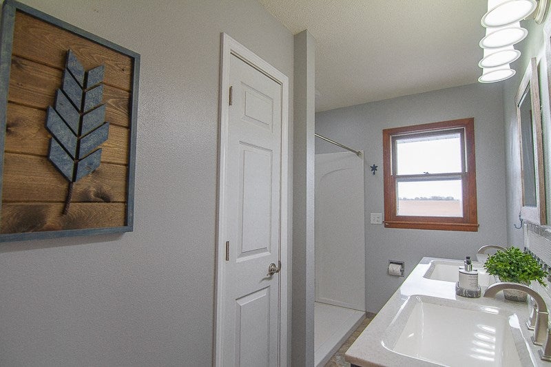 5039 Cosgrove Road Southwest Kalona, IA 52247 - Photo 20 of 27 Gallery Image 20