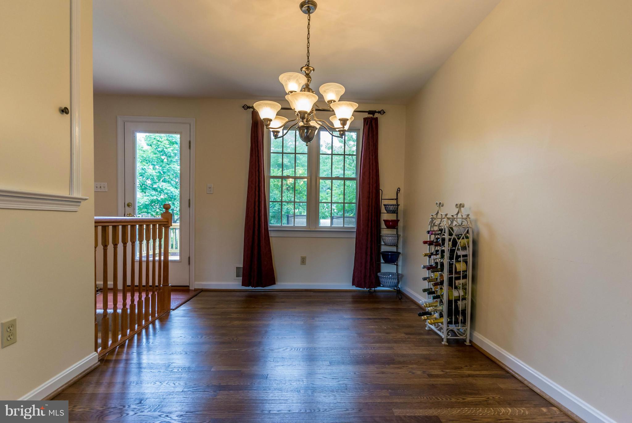 8133 Bainbridge Road Alexandria, VA 22308 - Photo 7 of 30 Dining Room