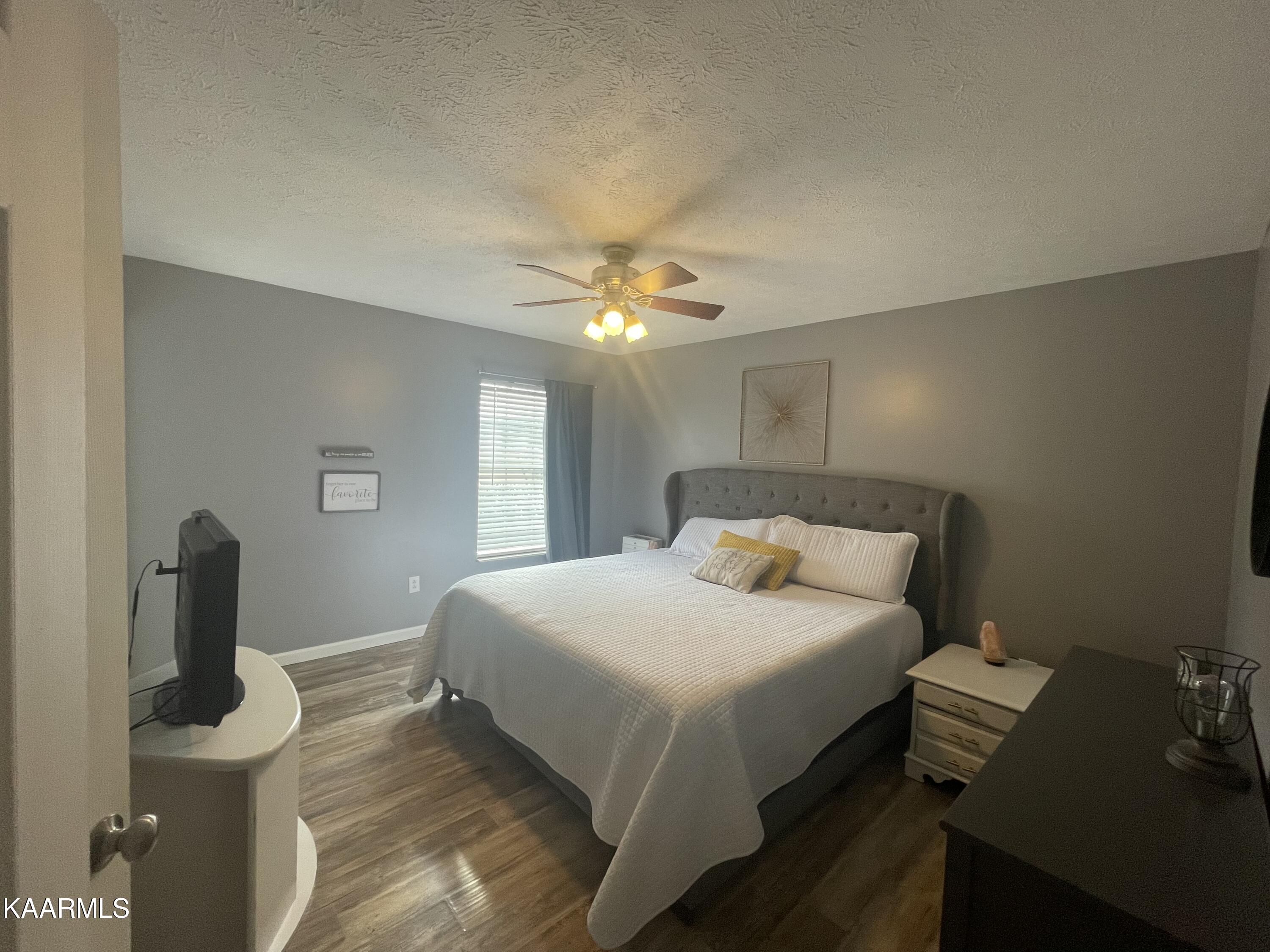 110 Guthrie Road Athens, TN 37303 - Photo 17 of 26 master bdrm