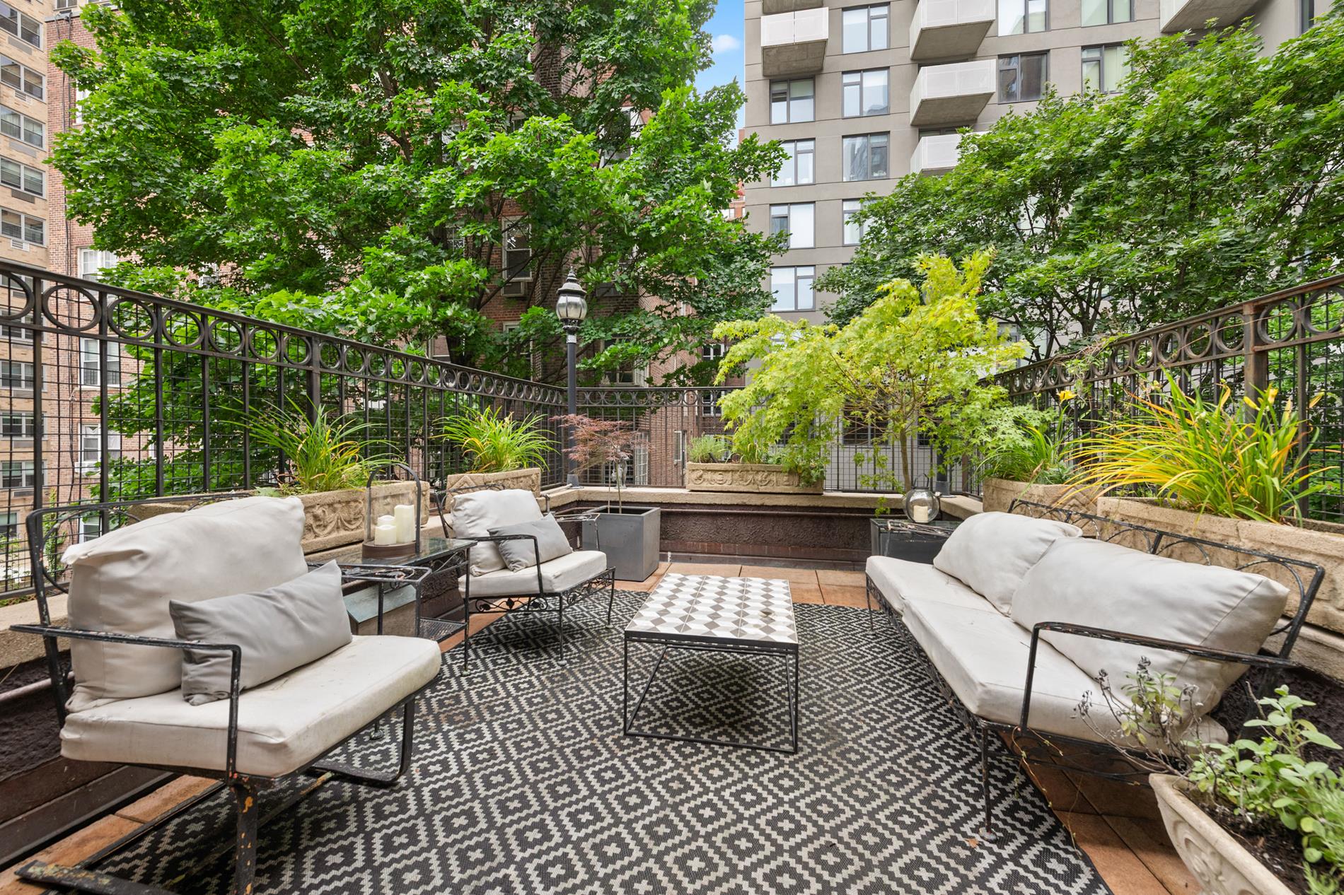 506 East 87th Street Manhattan, NY 10128 - Photo 15 of 21